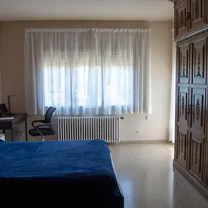 Habitación en casa particular Cal Kim, Martorell
